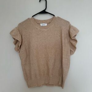 Tan Short Sleeve Sweater by the brand Gilli
